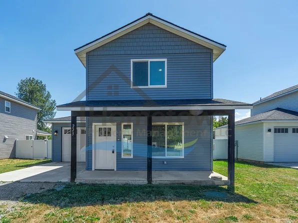 223 4th St, Ponderay, ID 83852