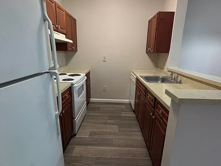 Homer G. Phillips Senior Apartments — Photo 34