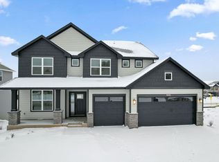 8693 Periwinkle Blvd, Woodbury, MN 55129