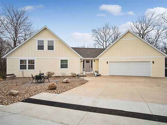 3rd image of 2279 Dakota Wood Dr