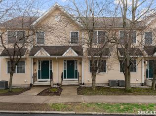 92 Cherry Hill Dr, Bridgeport, CT 06602