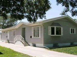 709 Locust St, Arapahoe, NE 68922