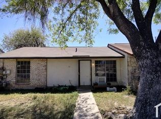5916 Fairgreen St, San Antonio, TX 78242