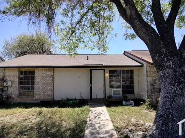 5916 Fairgreen St, San Antonio, TX 78242