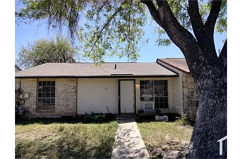 5916 Fairgreen St Photo 1