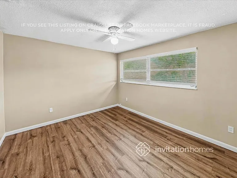 11577 Pine St — Photo 14