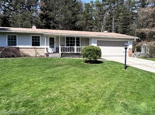 6037 Brookwood Dr, Burton, MI