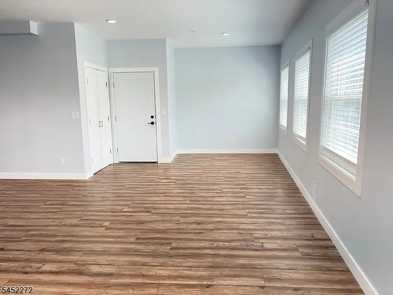 627 Bloomfield Ave #A — Photo 18