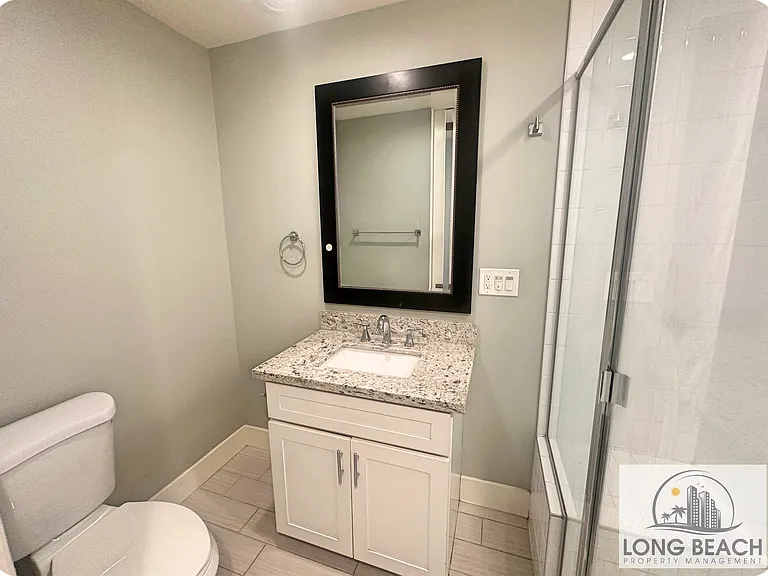 1301 N Granada Ave — Photo 11