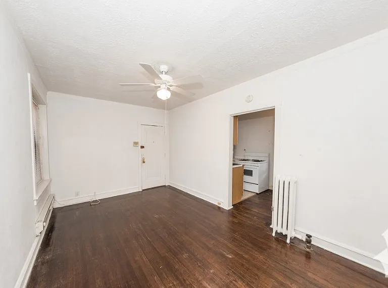 2239.5 N Bissell St #2 — Photo 2