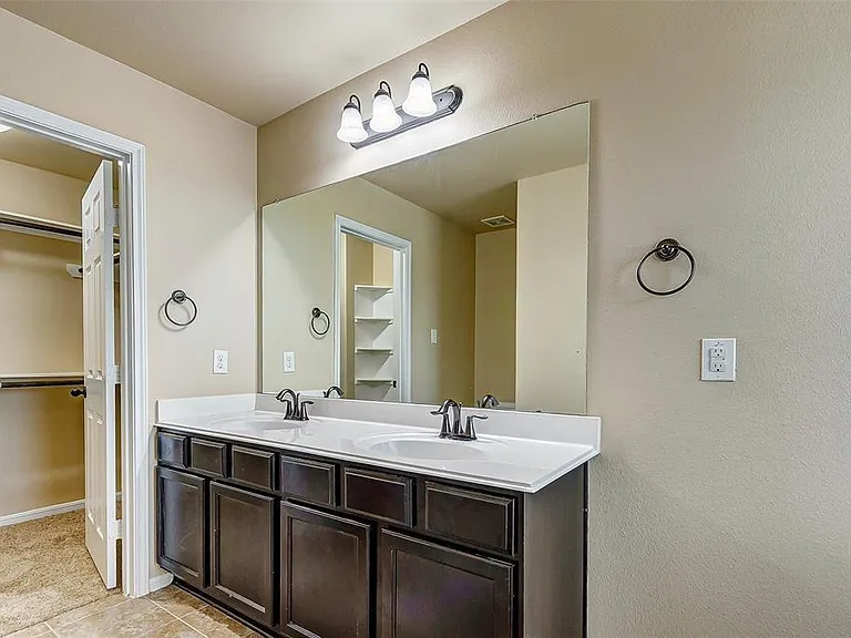 6039 Shelbourne Park Ln — Photo 20