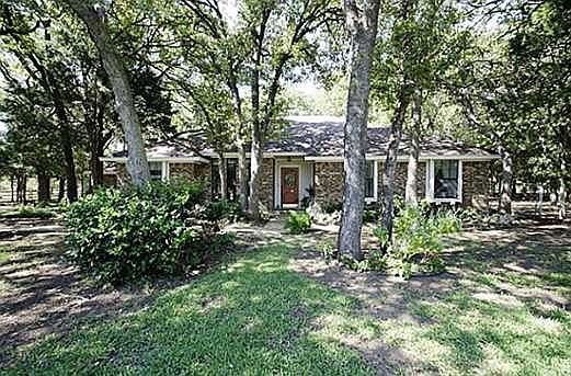 1st image of 1626 Mockingbird Ln