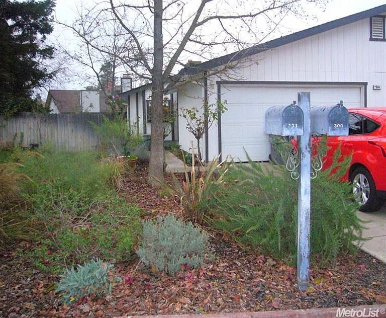 1st image of 304 Mariposa St