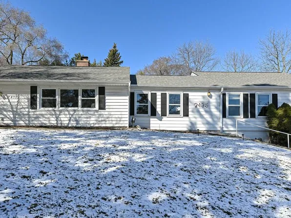 2435 North Calhoun ROAD, Brookfield, WI 53005