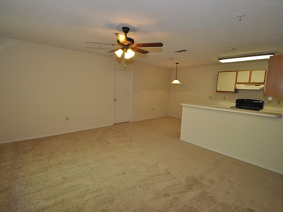 4th image of 633 Buoy Ln Unit 304