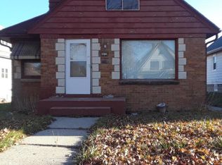 4670 N 18th St, Milwaukee, WI 53209