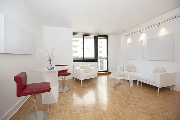 Sold by Pleasant Properties Real Estate LLC | media 5