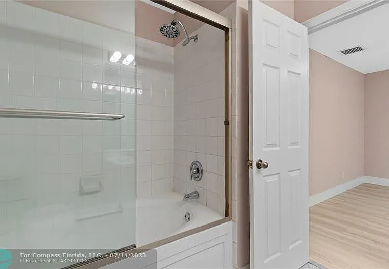 1186 SW 44th Ave — Photo 52