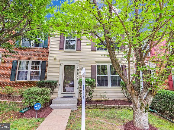 3rd image of 13652 Palmetto Cir