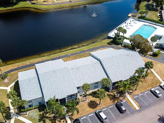 3rd image of 1001 Green Pine Boulevard #G1