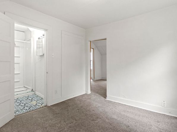 fort-wayne-indiana-73138904 picture