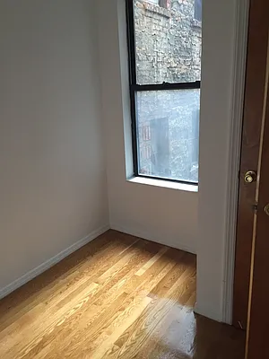 Rented by Michael Palmieri, LREB | media 18