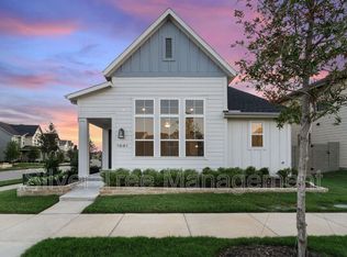 1001 14th St, Argyle, TX 76226