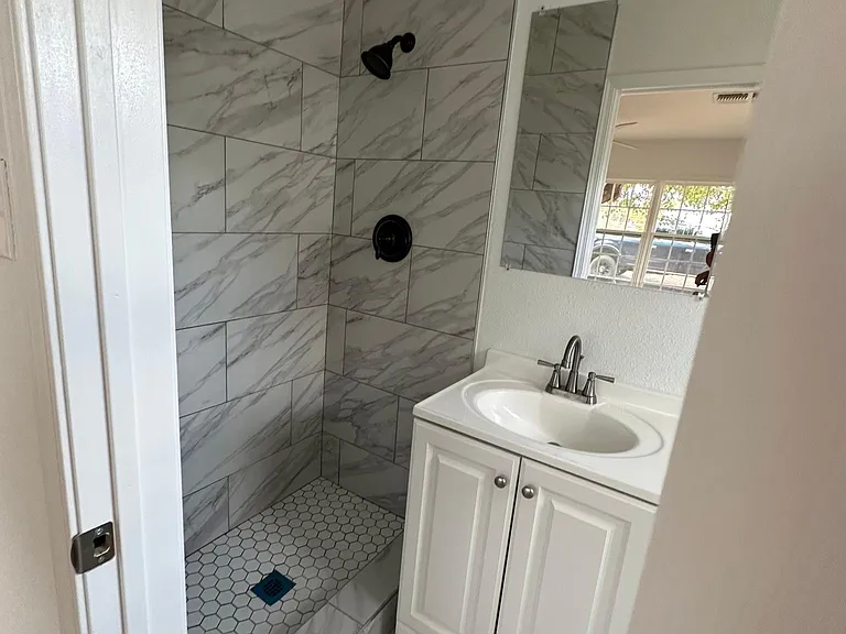 8234 Bluebonnet Dr — Photo 9