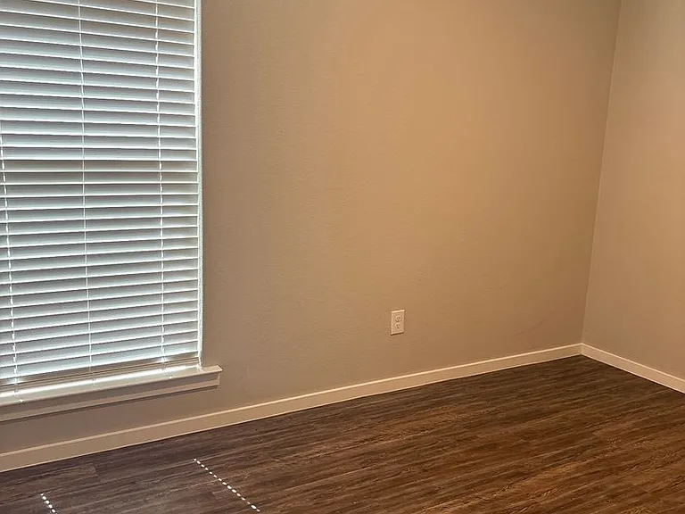 2125 Kirksey Ave — Photo 8