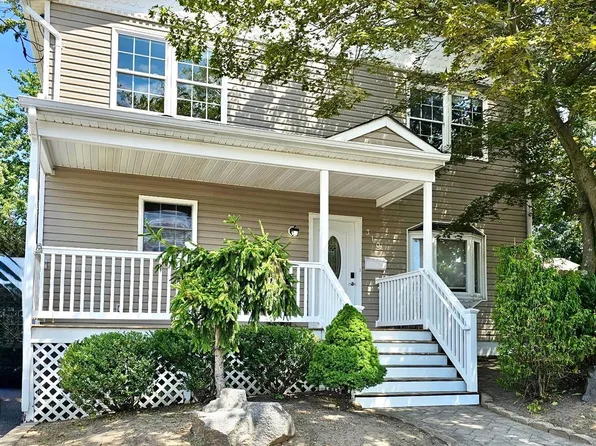 310 Woodland Ave, Laurence Harbor, NJ 08879