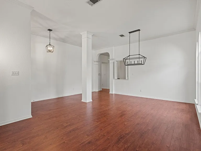 7902 Isaac Pryor Dr — Photo 6