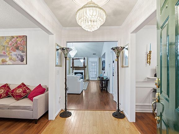 4th image of 5408 Vernon Pl
