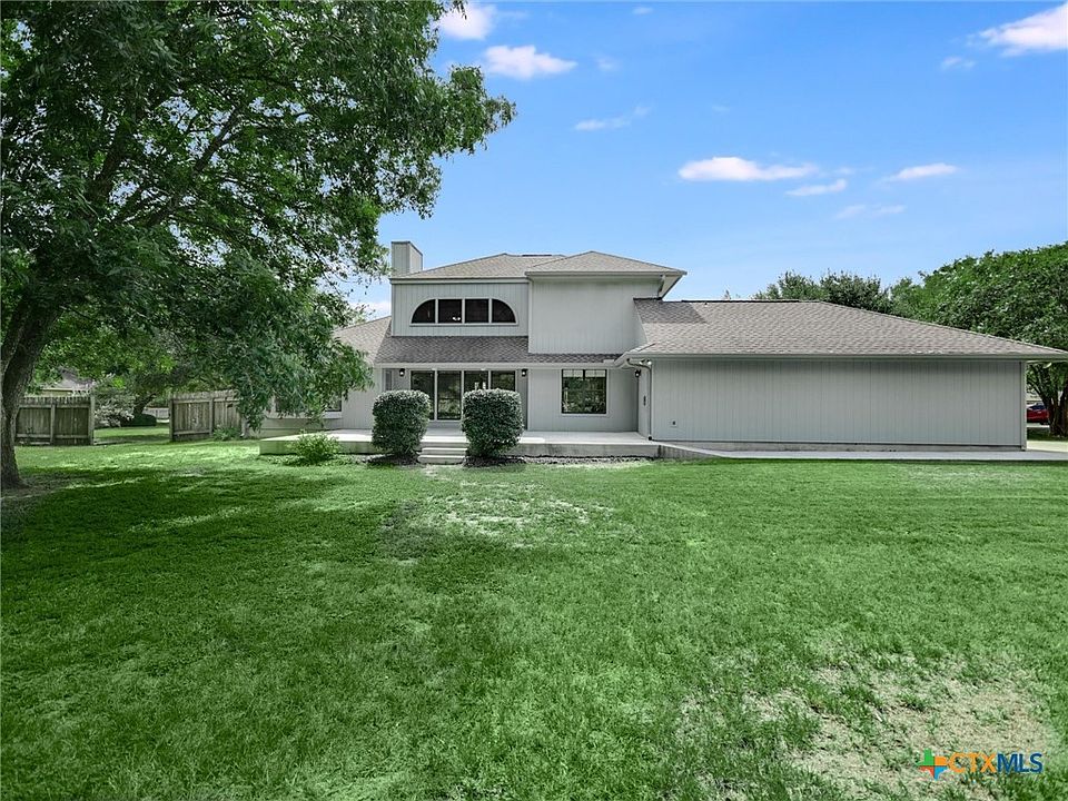 1st image of 21 Park Place Dr