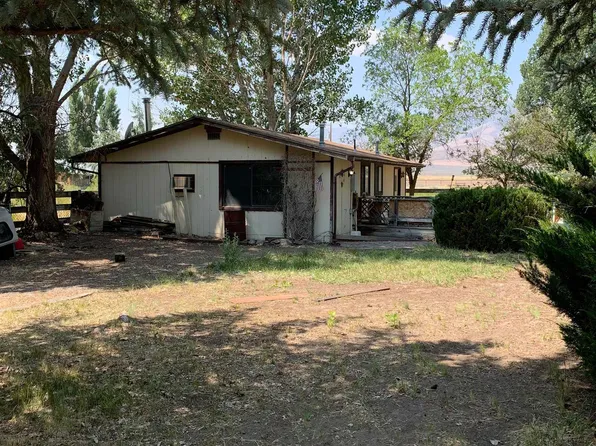 470 Richards Dr, Paradise Valley, NV 89426