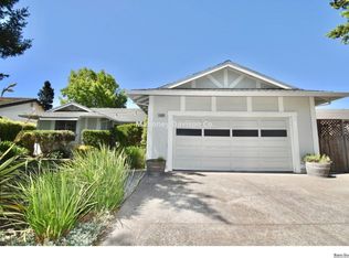 1008 Garfield Dr, Petaluma, CA