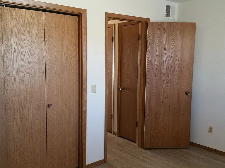 2609 Westwinds Dr #5 — Photo 6