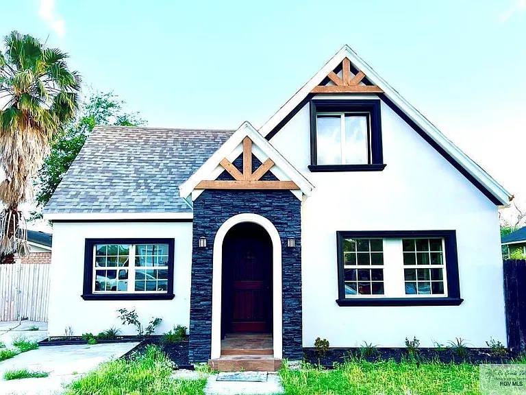1010 W Madison Ave #A — Photo 1