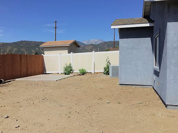 4th image of 18557 Arrowhead Blvd