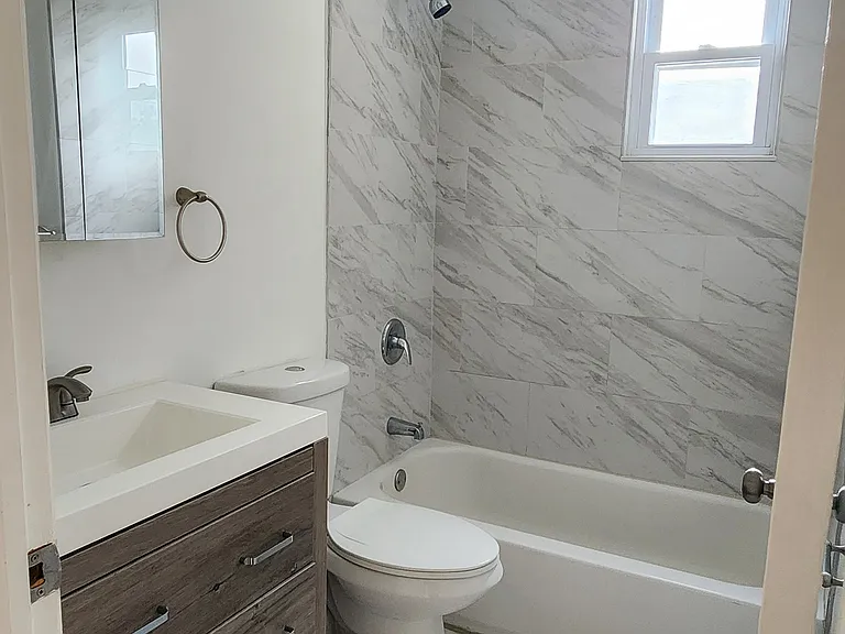 20 William St #2 — Photo 5