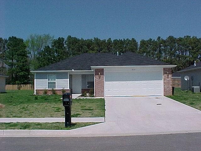 1st image of 805 E Olrich St