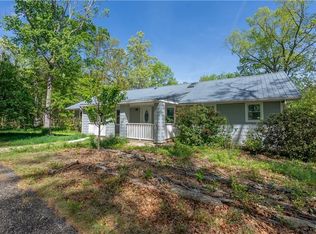 562 Oswichee Rd, Seale, AL