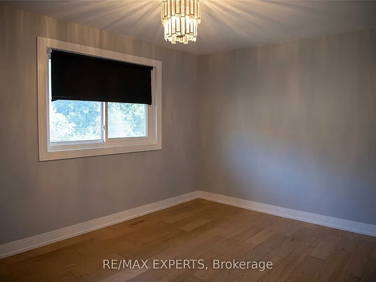 333 Rimilton Ave #UPPER — Photo 9