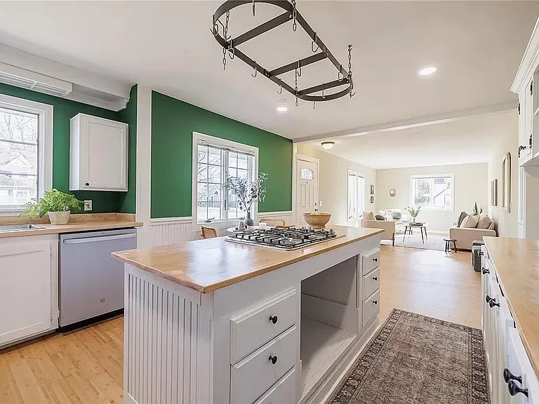 171 Meadow Dr — Photo 8