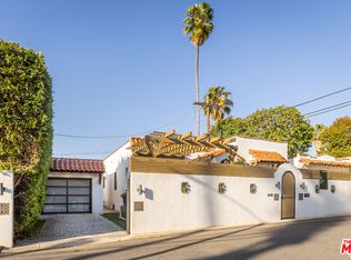 8015 Rosewood Ave, Los Angeles, CA 90048