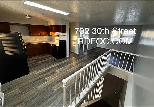 702 30th St Photo 1