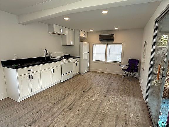 3rd image of 100 Ingham Rd Lot 12