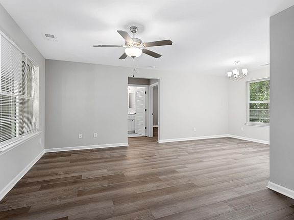 4th image of 608 62nd St S