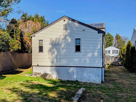 4th image of 1 W Belair Rd