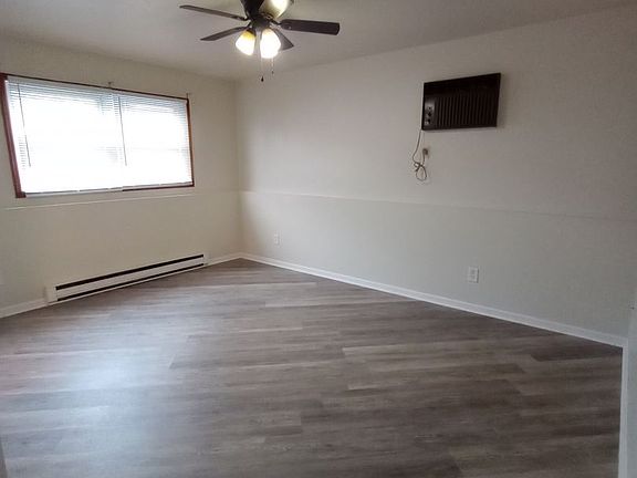 4th image of 6012 Boxwood Dr #1