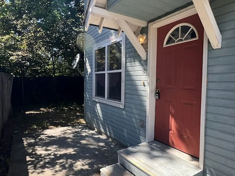 301 Sullivan St — Photo 12
